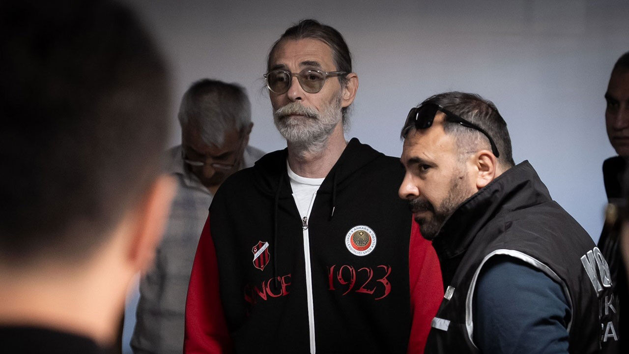 Erdal Beşikçioğlu (4)