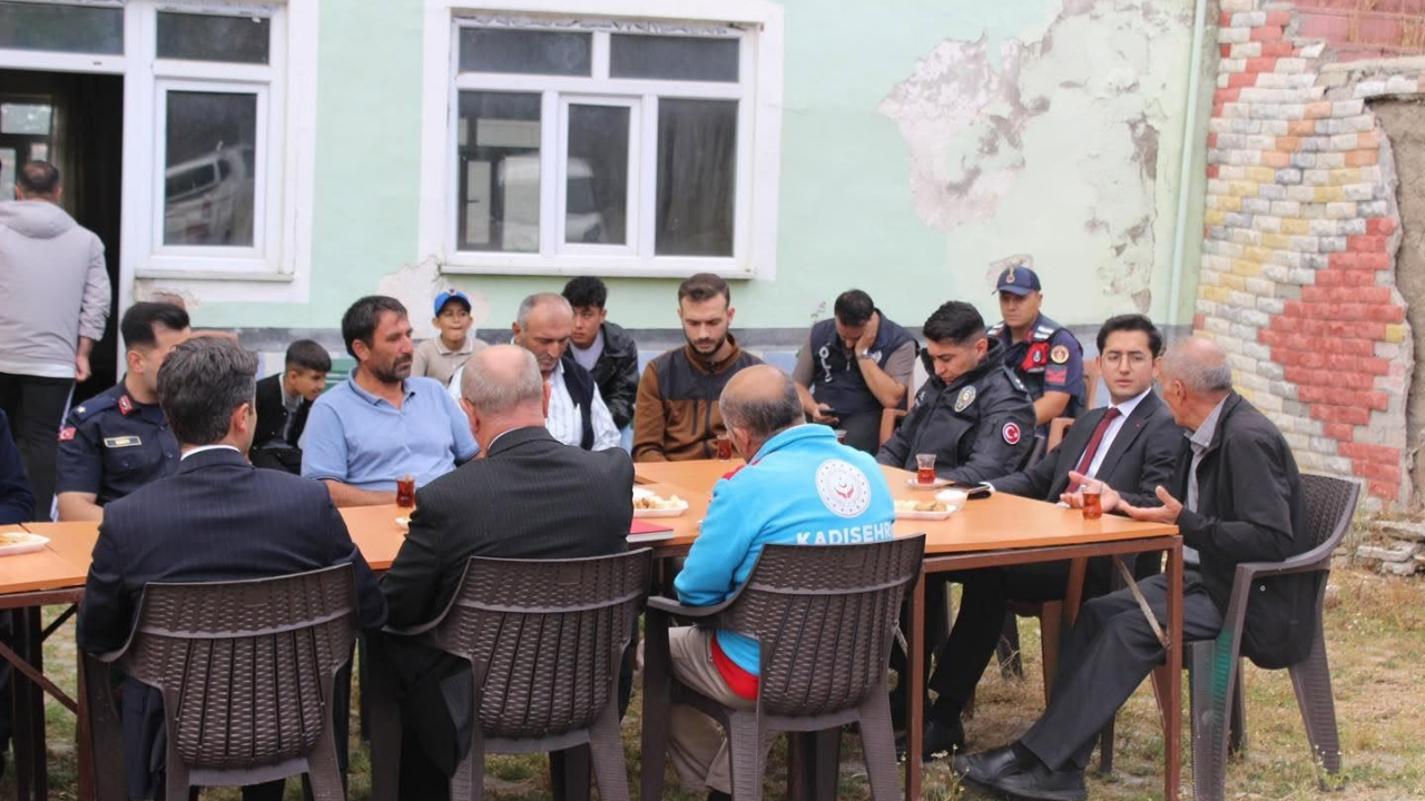 Kadışehri Kaymakamı Özel’den Köy Ziyareti (3)