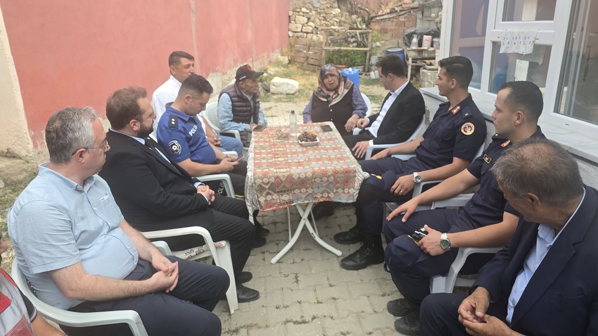 Kaymakam Demirkıran'dan Şehit Ailesine Anlamlı Ziyaret (2)