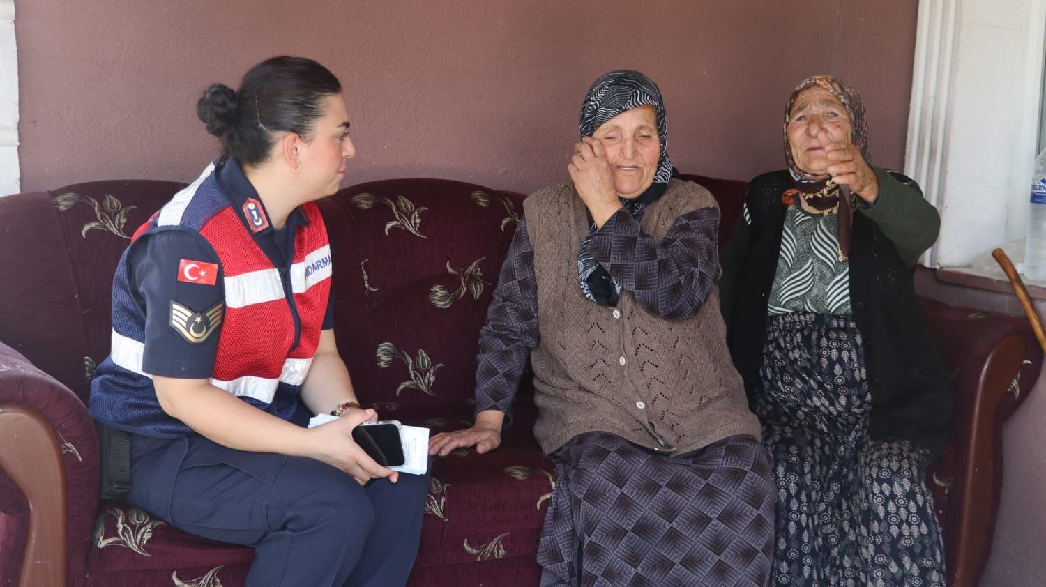 Kadınlara Kades Anlatıldı2