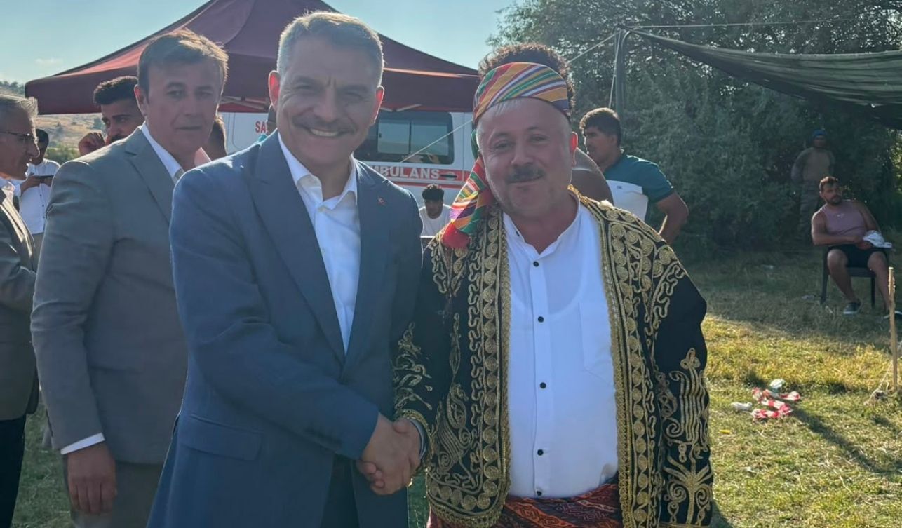 Karakucak Güreş Heyecanı (2)