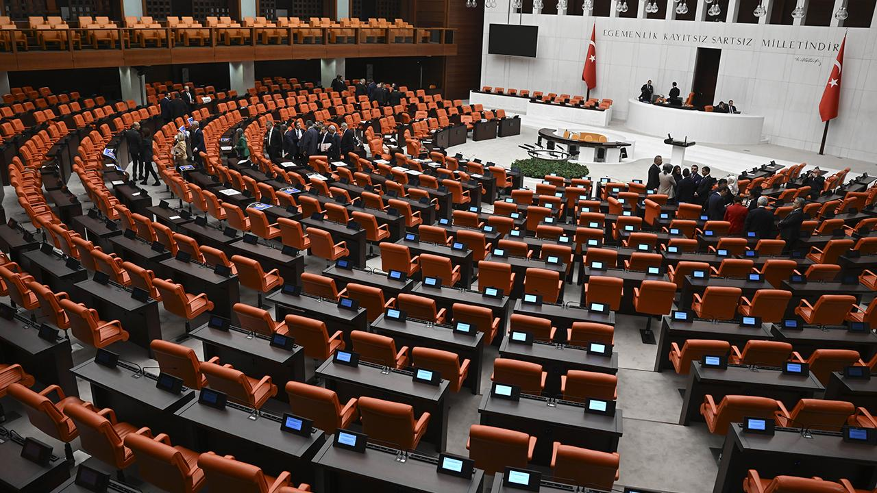 Tbmm'de Tarihi Oturum Başladı! Terörsüz Türkiye Teklifi Genel Kurul'da Görüşülüyor (1)