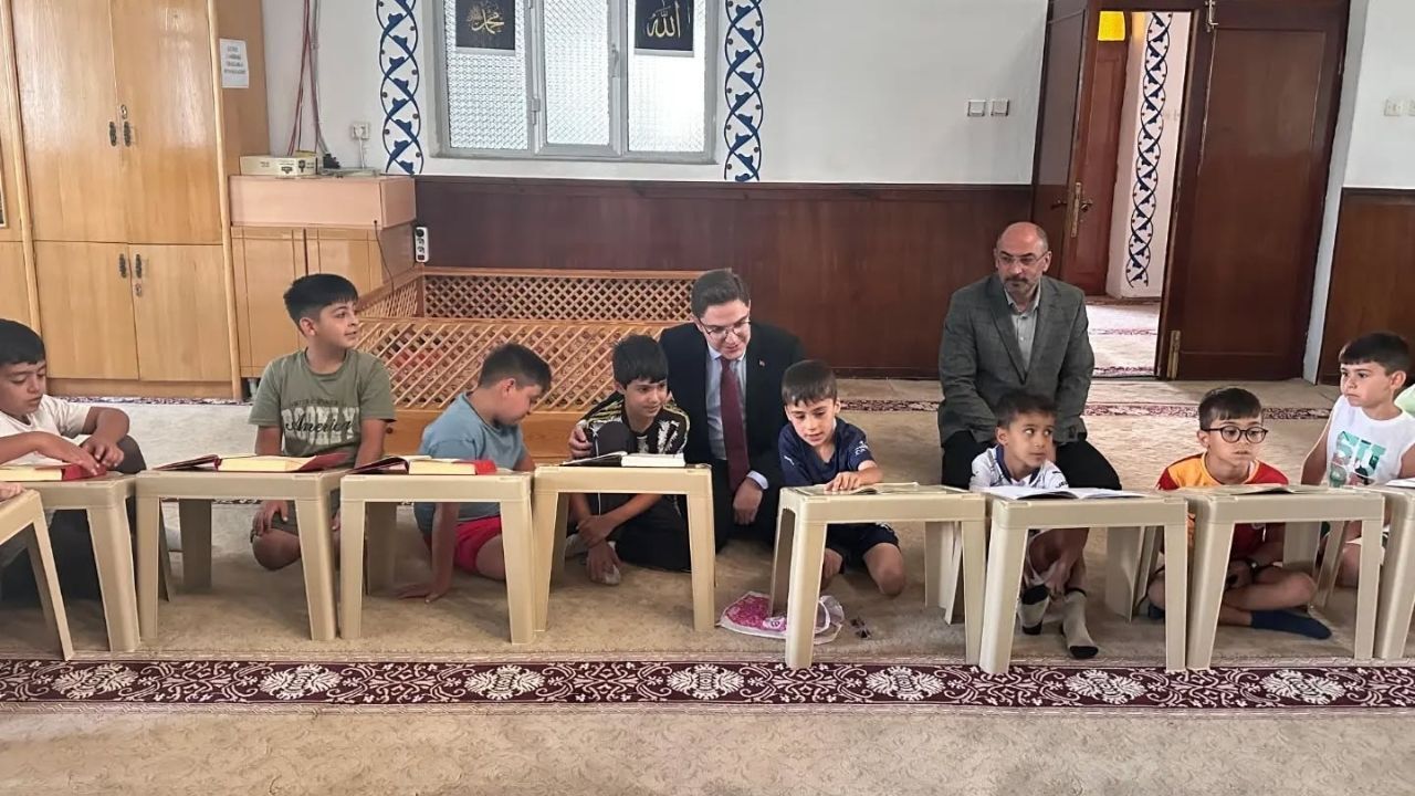 Çayıralan Kaymakamı Bostancı’dan Yaz Kur’an Kurslarına Ziyaret (1)