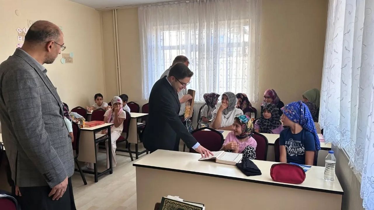 Çayıralan Kaymakamı Bostancı’dan Yaz Kur’an Kurslarına Ziyaret (2)
