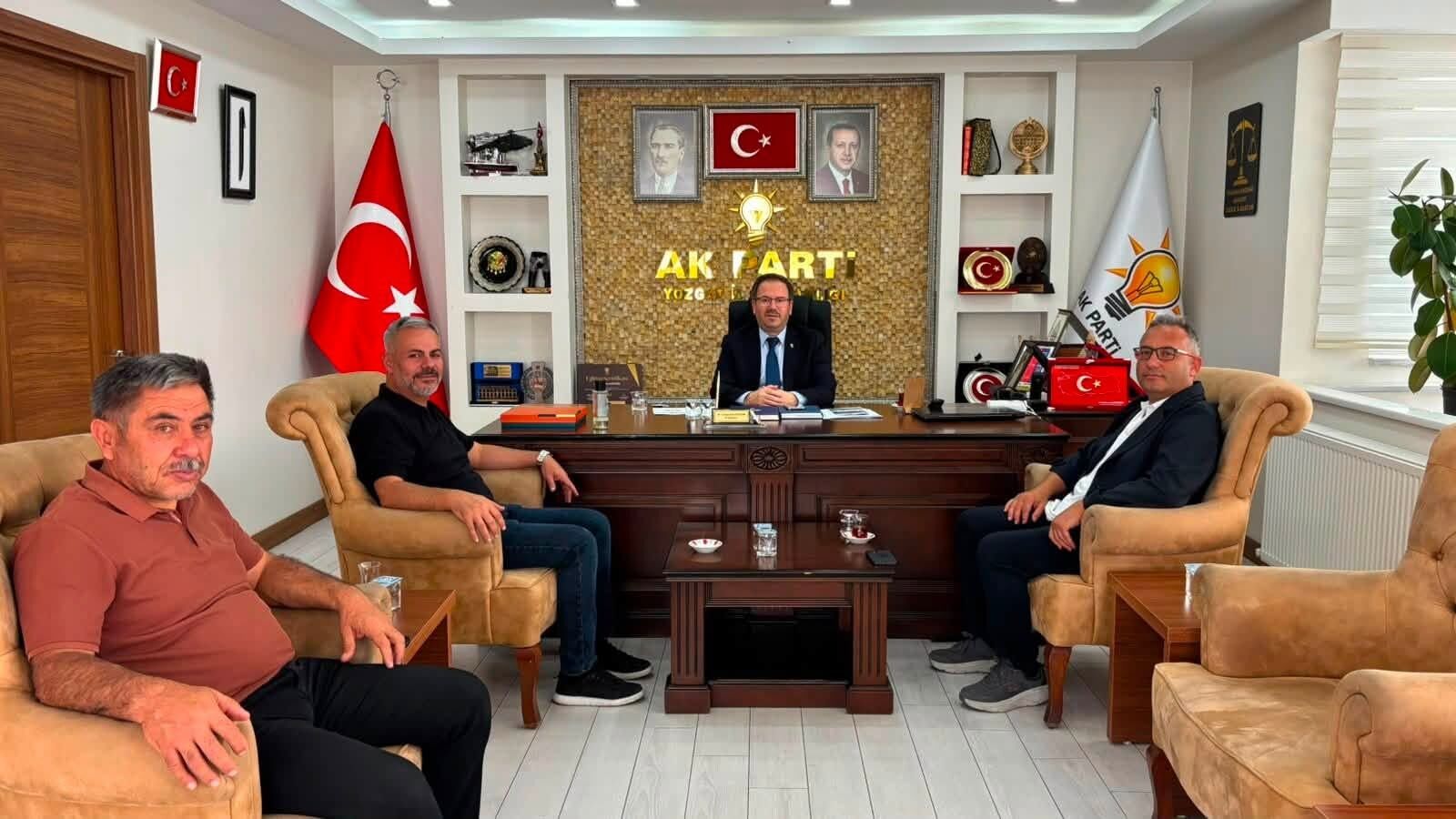 Ak Parti Yozgat İl Başkanlığında Gün Boyu Ziyaretçiler Ağırlandı (2)