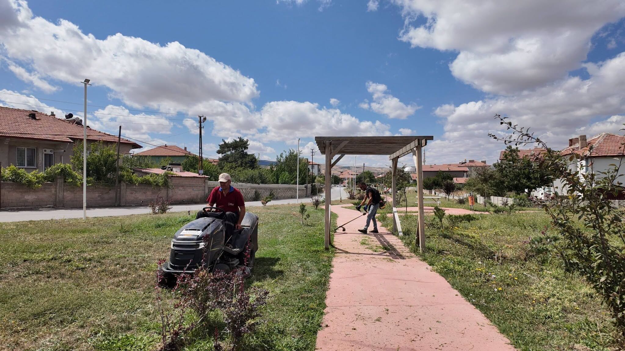 Sorgun Belediyesi Kent Genelindeki Çalışmalarını Sürdürüyor (3)