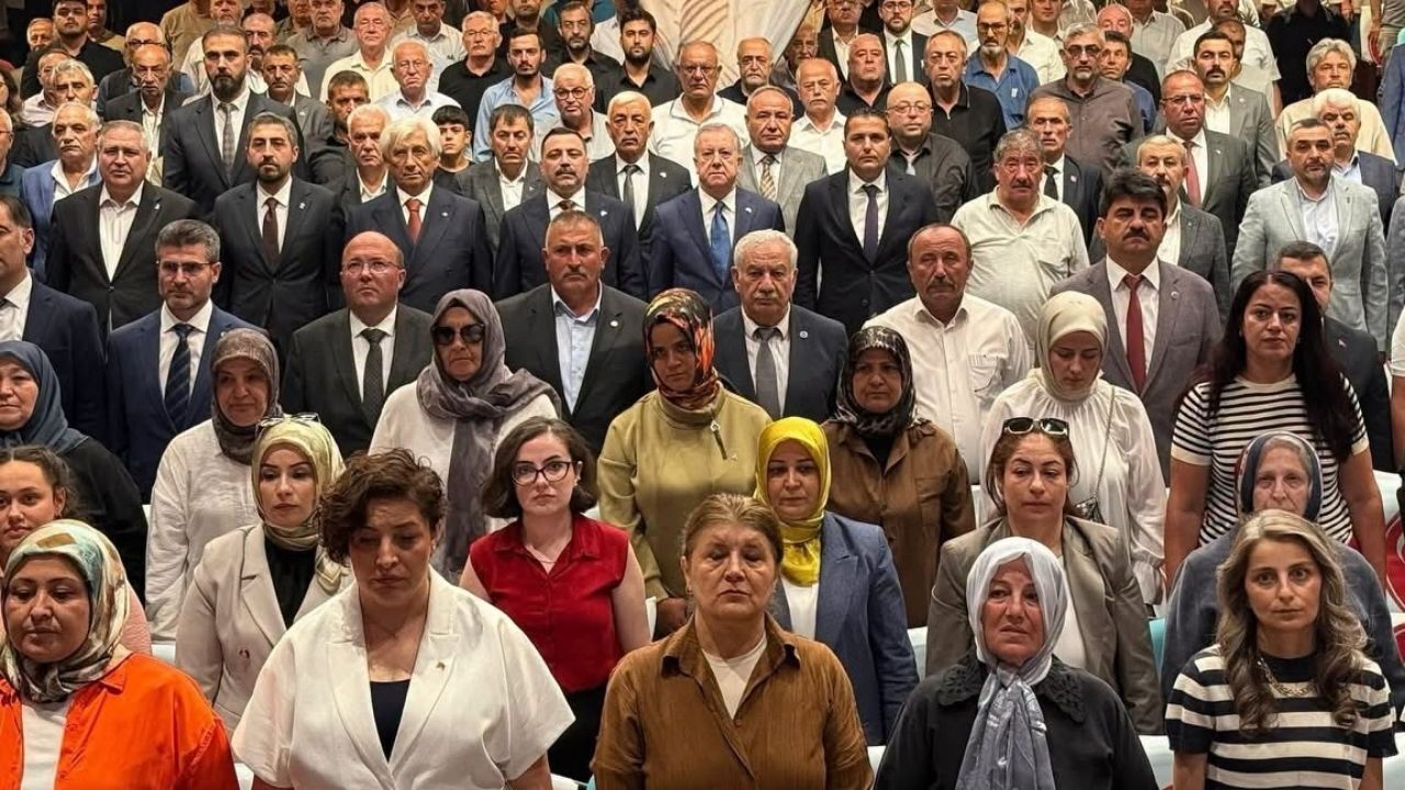Sedef’ten Mhp Kongresine Mesaj (1)