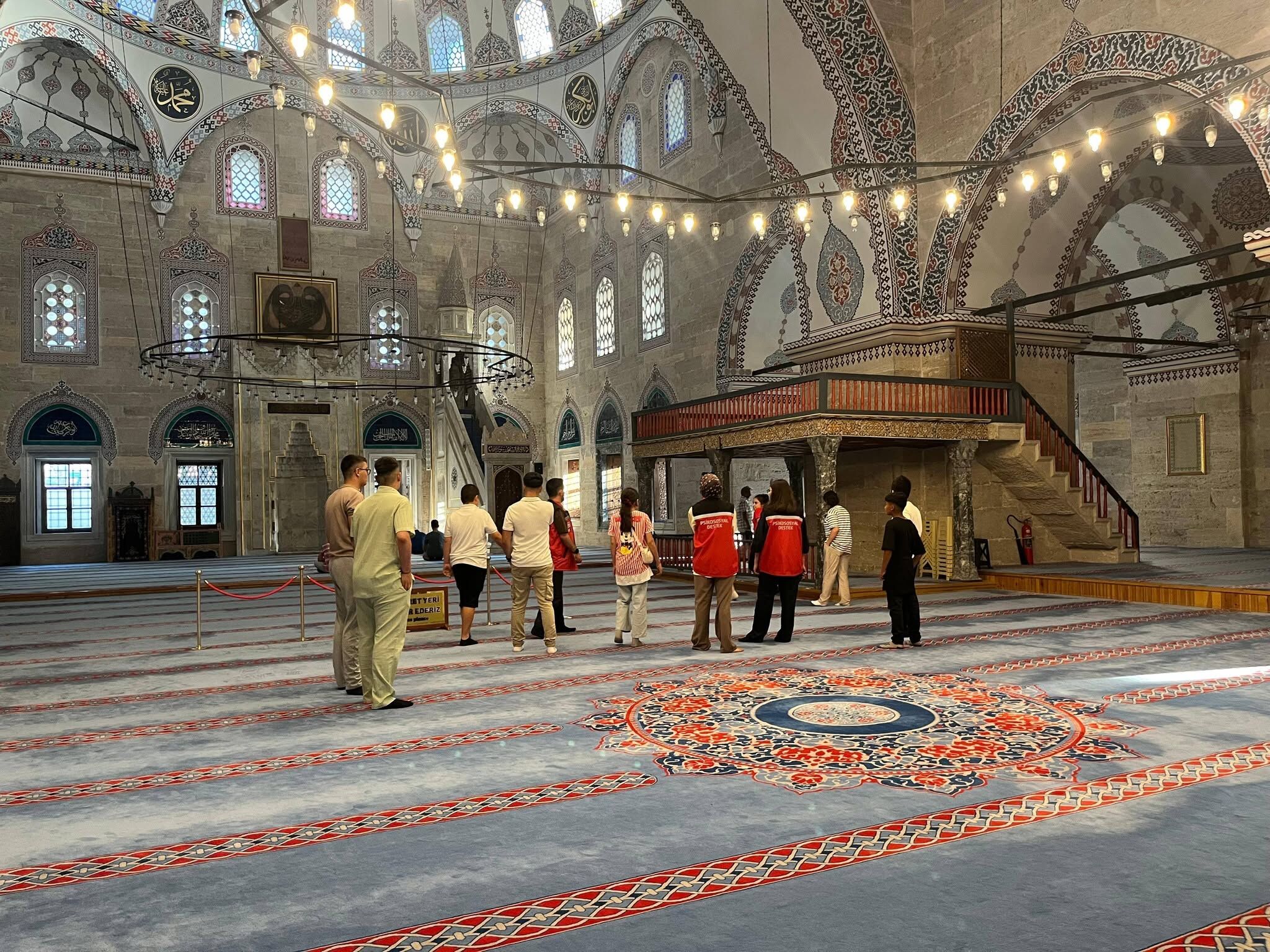 Tarih Ve Kültürle Iç Içe Gezi5