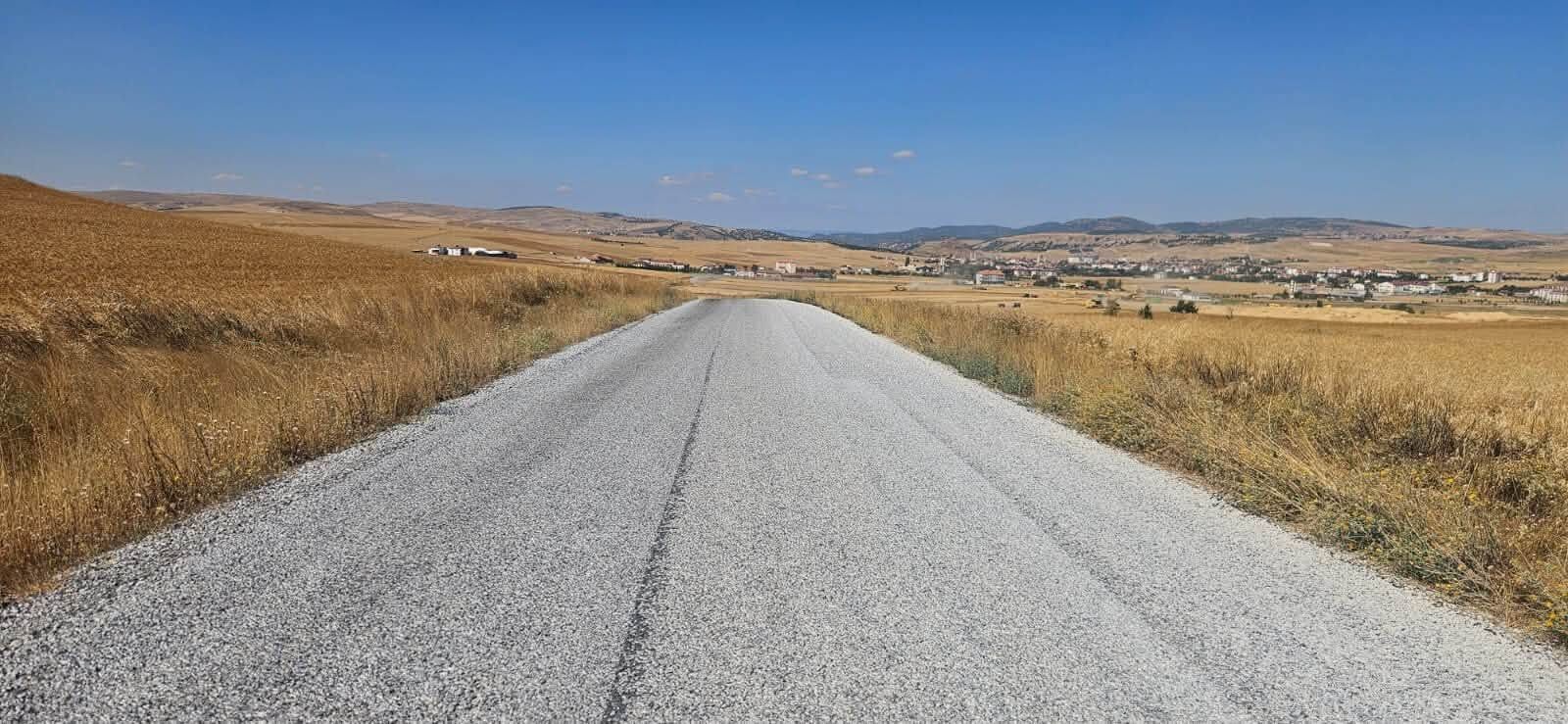 Saraykent’te Köy Yolları Ve Altyapı Için Çalışma Yürütüldü (2)