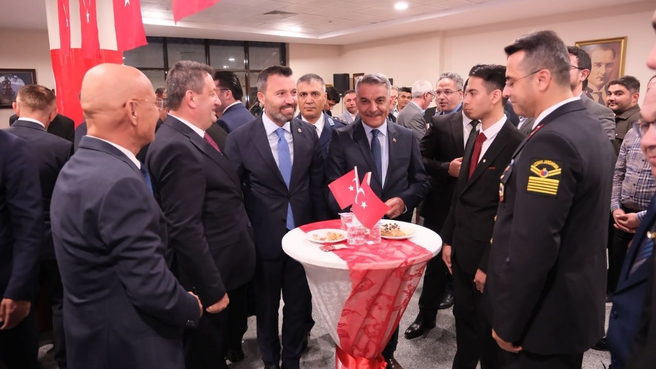 Yozgat'ta Zaferin 104. Yılına Yakışır Resepsiyon Protokol Ve Vatandaş Tek Yürek (3)