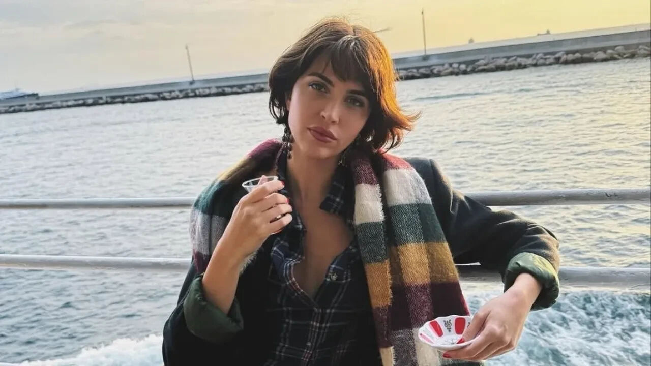 Beyza Gümülcine (1)