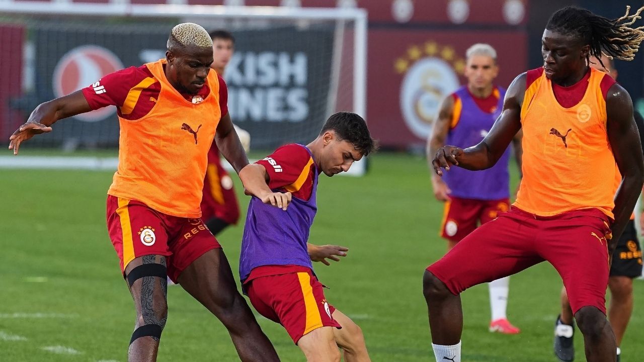 Rafael Leao, Galatasaray’da Ilk Antrenmanına Çıktı (2)