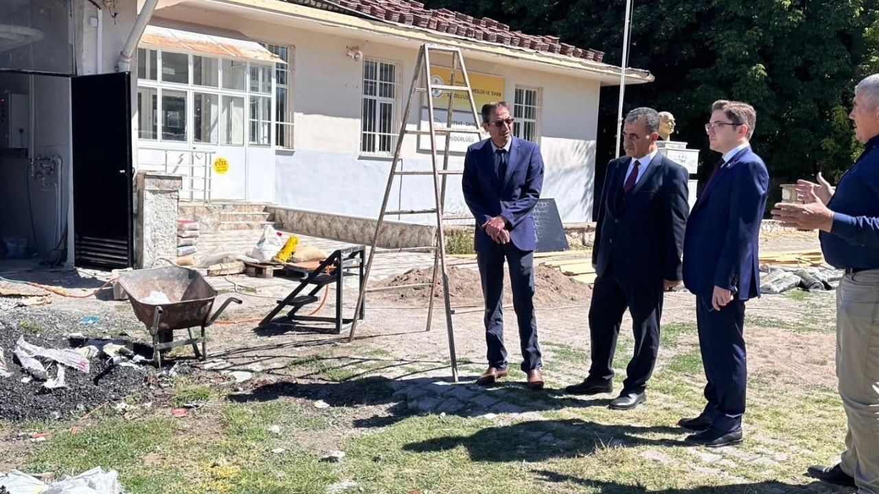 Çayıralan’da Okullarda Yeni Eğitim Yılı Hazırlıkları Incelendi (1)
