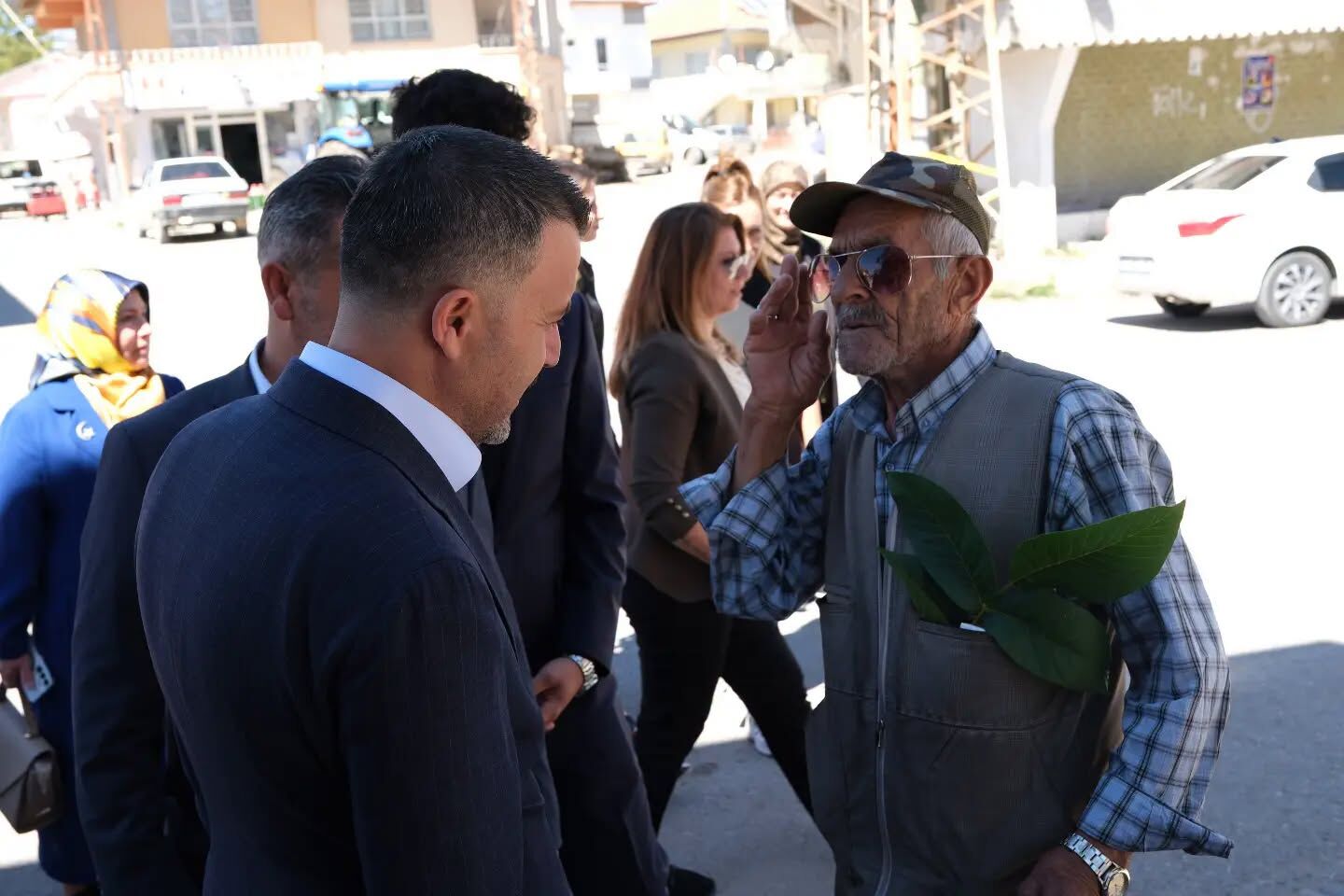 İlçelerde Temaslarını Sürdürdü 6