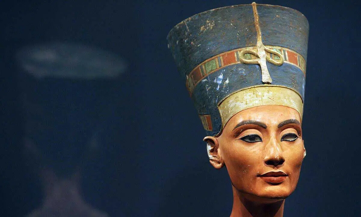 Nefertiti (3)