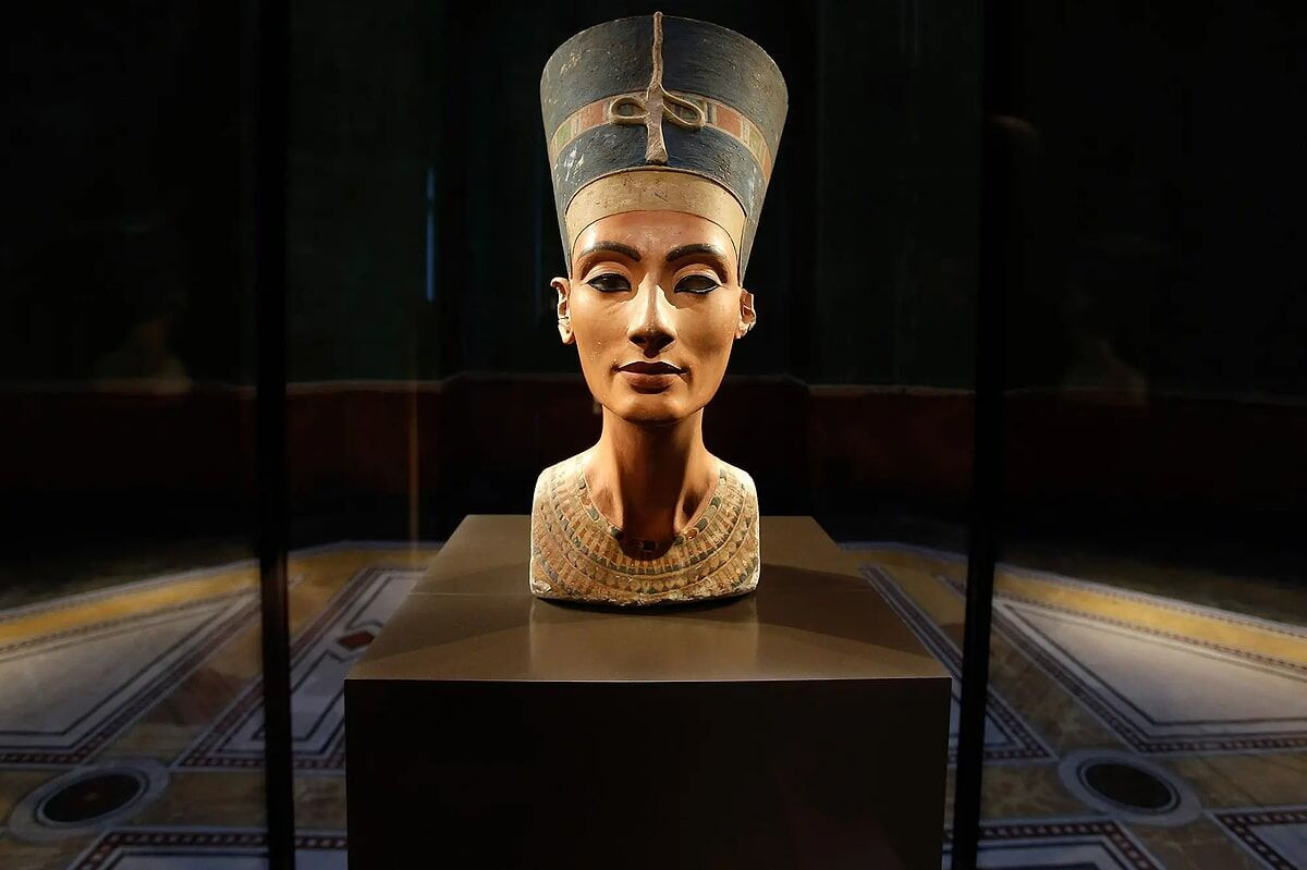 Nefertiti (5)