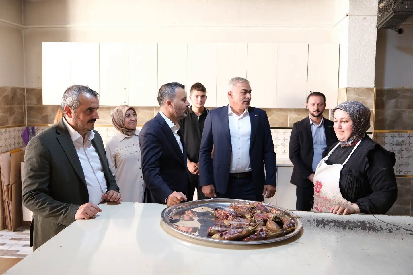 Milletvekili Şahan Ovakent'te Esnaf Ve Vatandaşlarla Buluştu (3)
