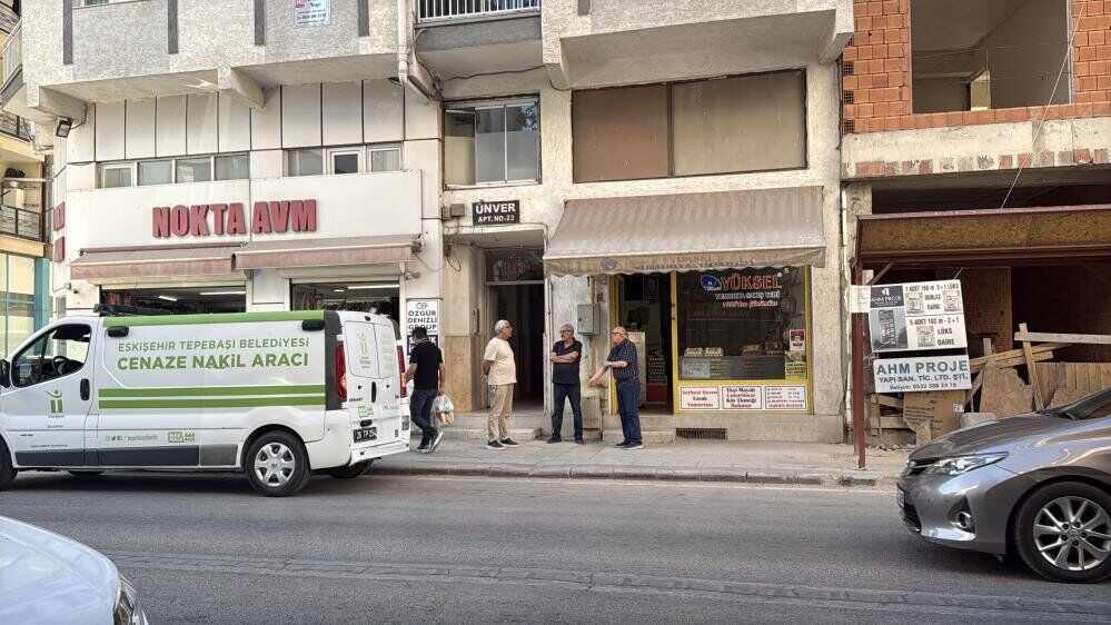 Yakınları Haber Alamadı, 58 Yaşındaki Kadın Evinde Ölü Bulundu (2)