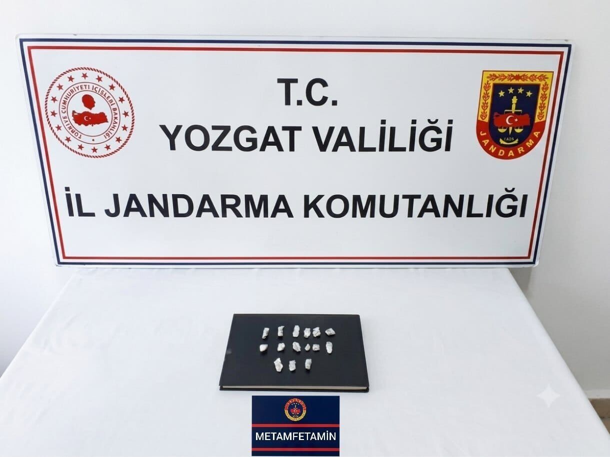 Jandarma Uyuşturucuya Geçit Vermedi 2
