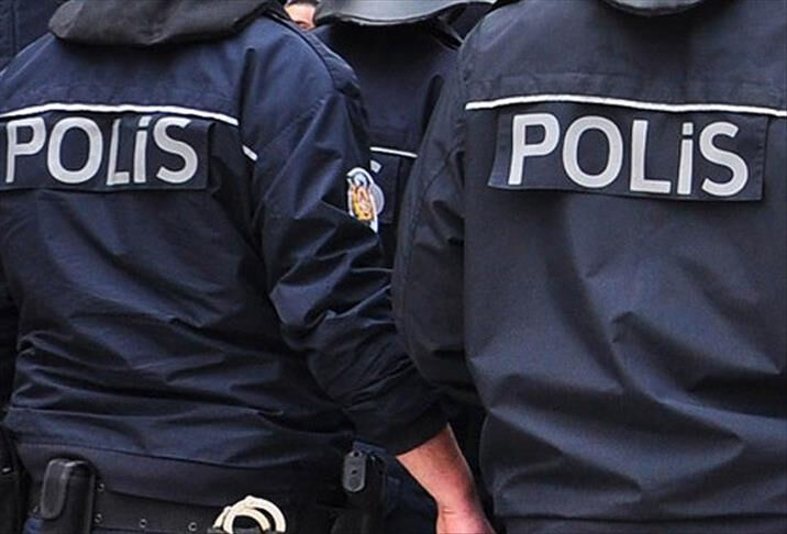 Polis (2)