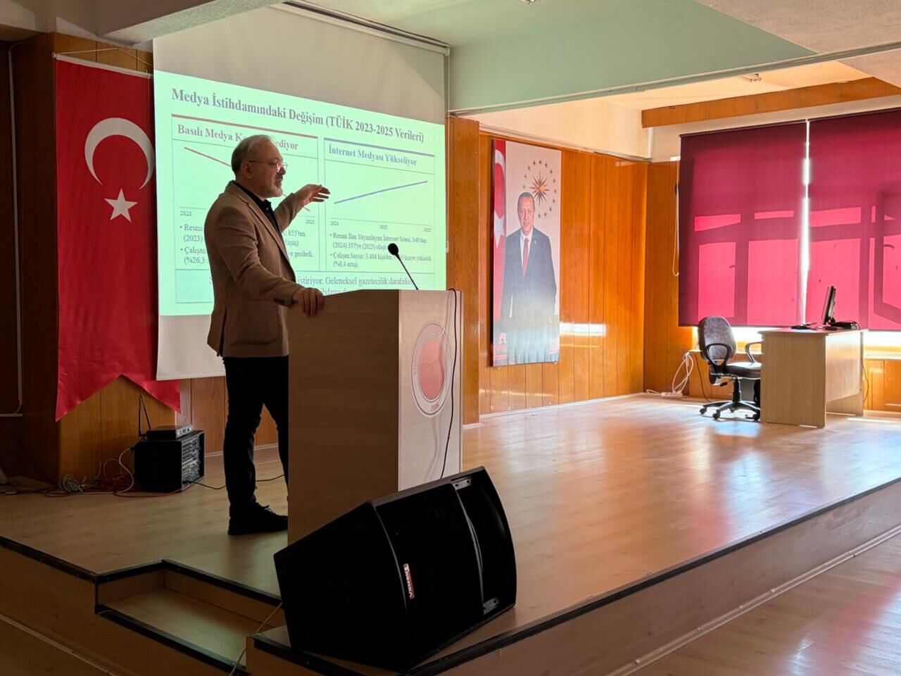 Kayhan, Yobü Kariyer Günleri'nde Sektörün Yeni Iletişimciden Beklentilerini Anlattı (2)