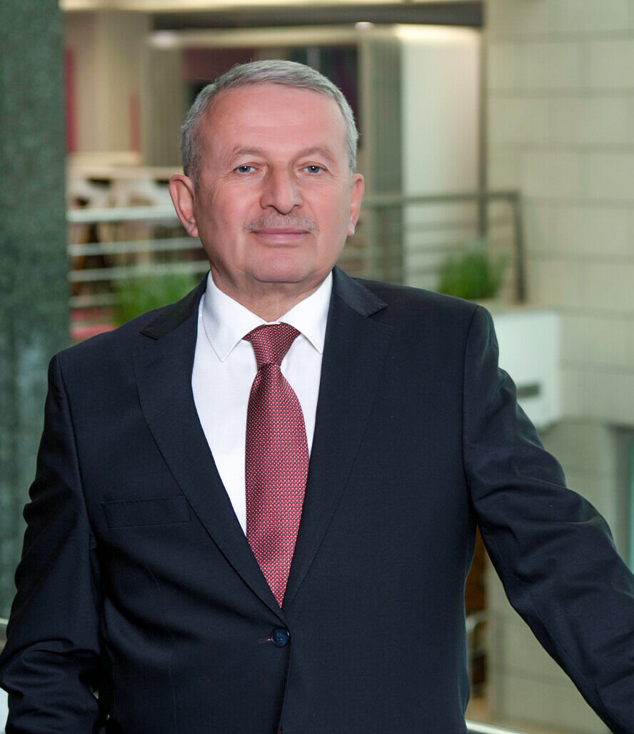 Osman Akyüz Kimdir (1)