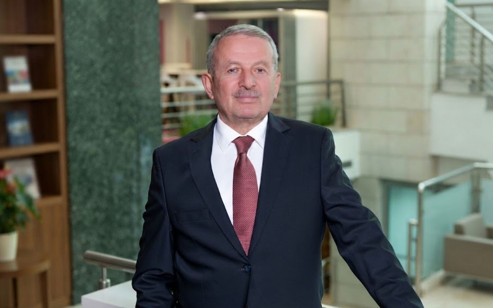 Osman Akyüz Kimdir (2)