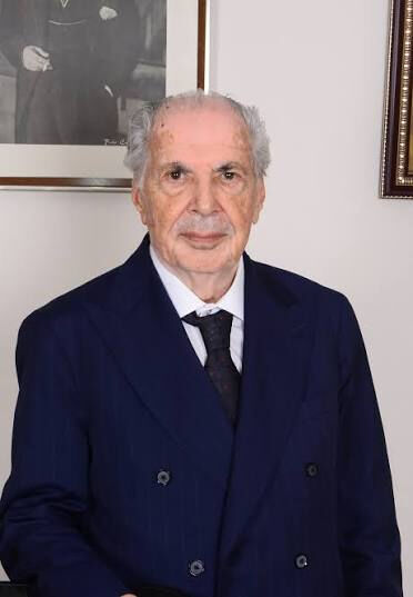 Behruz Vatandost Kimdir (3)