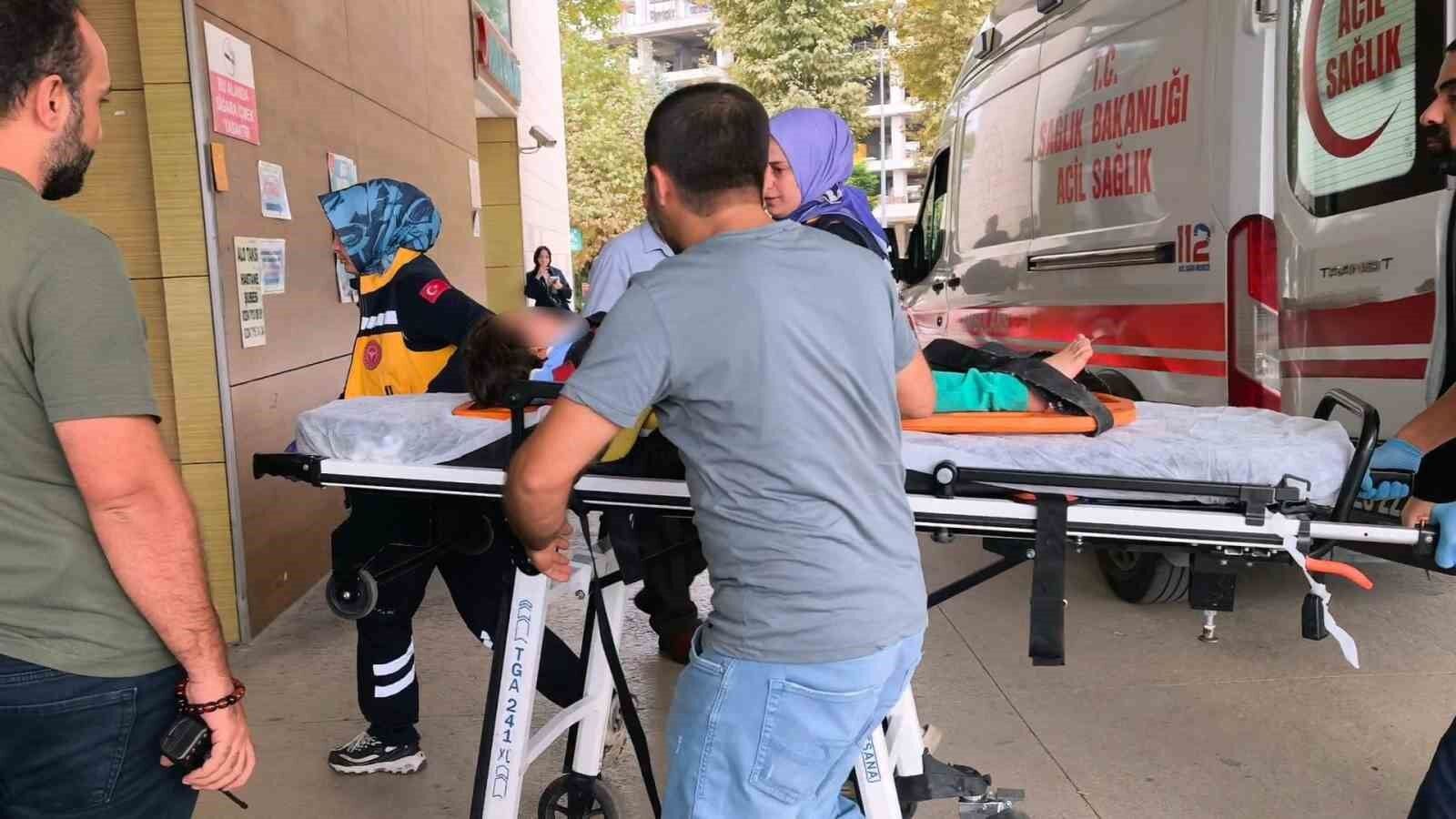 Balkondan Düşen 4 Yaşındaki Çocuk Yaralandı (2)