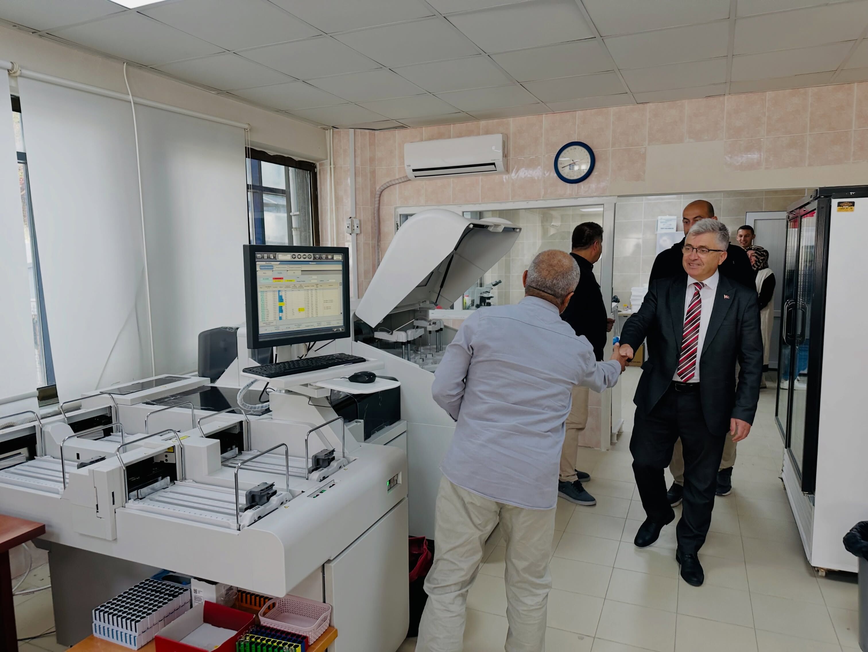 Yozgat İl Sağlık Müdürü Karaarslan’dan Laboratuvar Ziyareti (1)