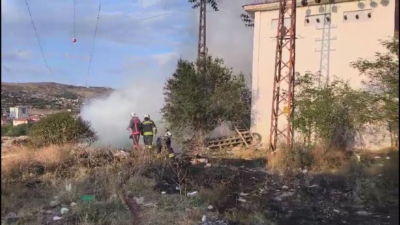 Yozgat’ta Trafo Patlaması Yangına Neden Oldu! (3)