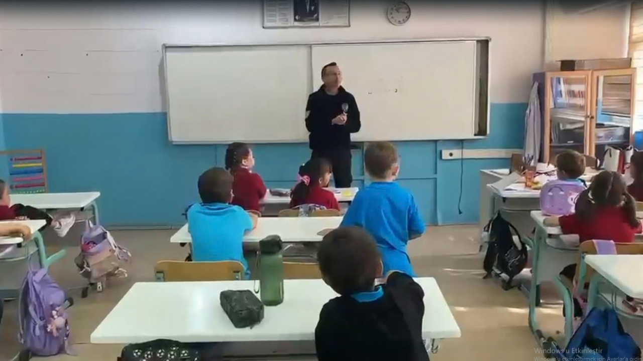 Yozgat’ta Polis Ekiplerinden Öğrencilere Güvenlik Eğitimi (3)