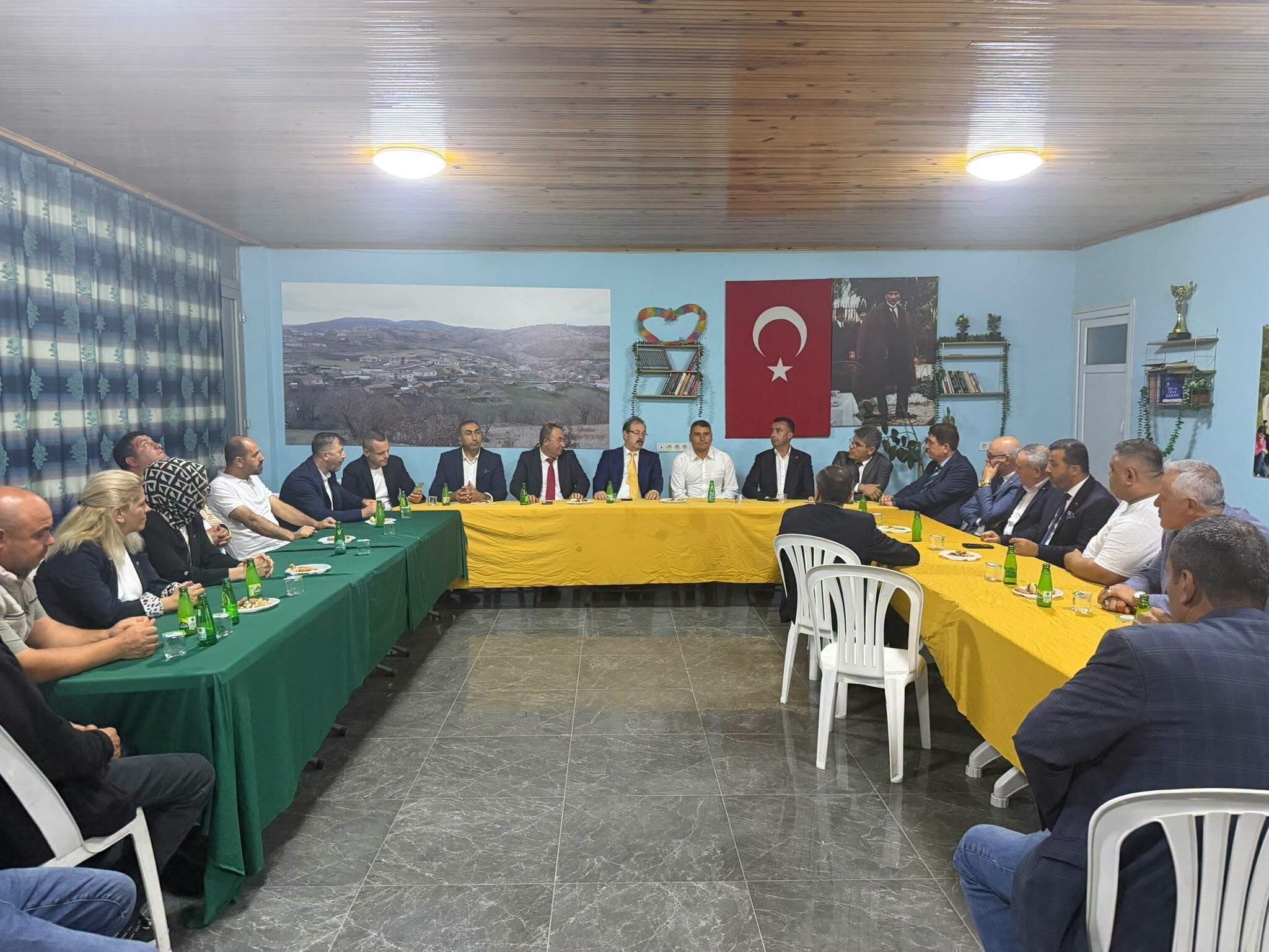 Akgül, İstanbul'da Hemşehri Dernekleriyle Bir Araya Geldi (3)