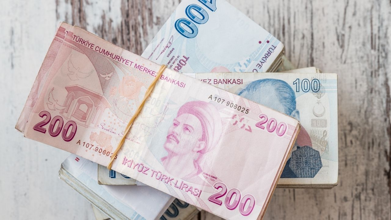 Üniversitede Öğrencisi Bulunan Dar Gelirli Ve Ihtiyaç Sahibi Ailelere Yönelik 10 Bin Tl'lik Nakdi Destek Için Başvurular 1 Ekim 2026'Da Başlayacak. Başvurular 31 Ekim 2026'Da Sona Erecek (10)