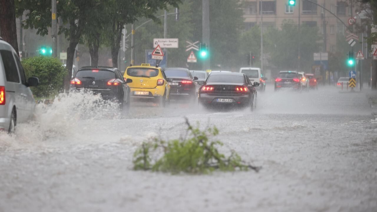 Yağışlı Havalarda Dikkat! 2