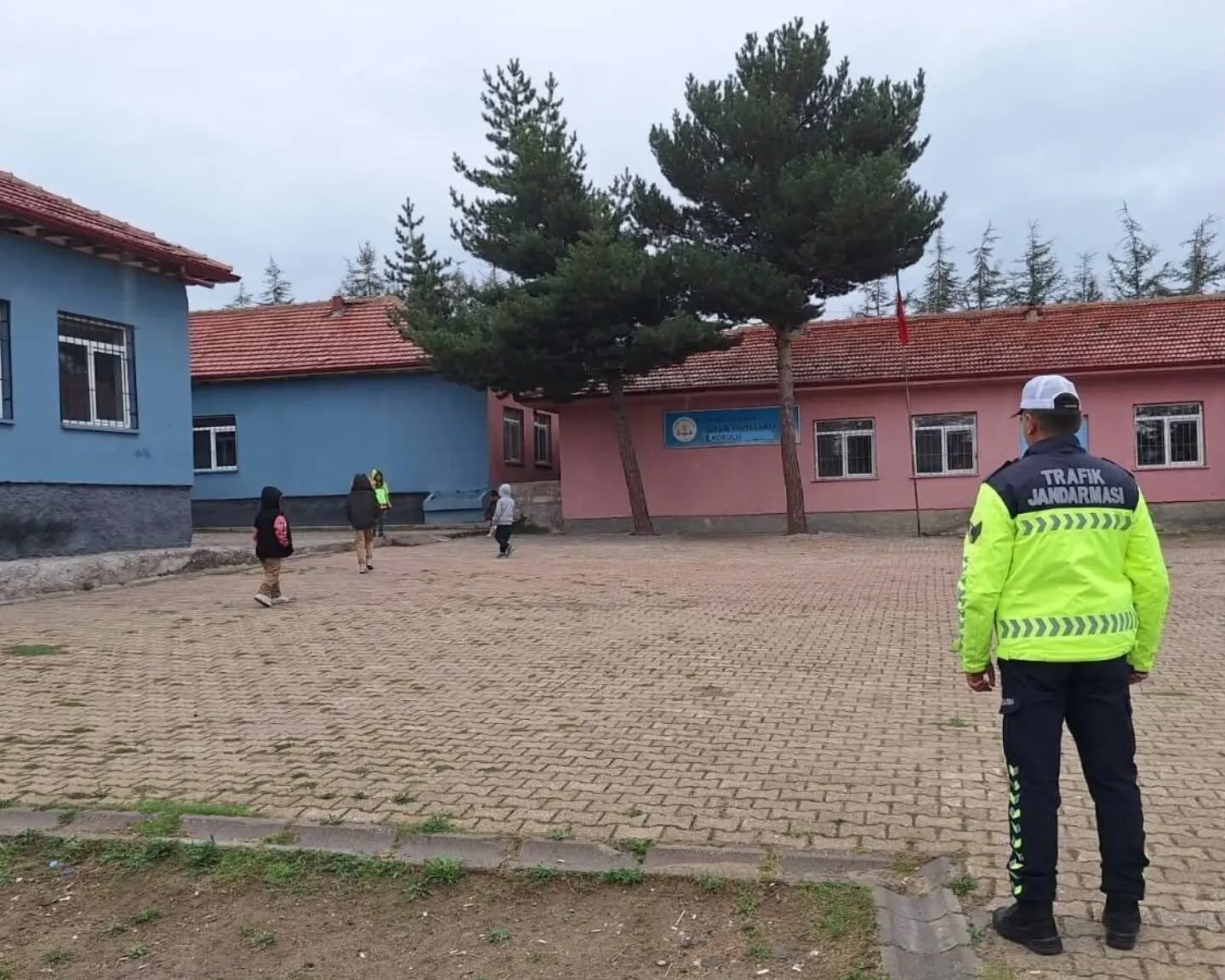 Çayıralan’da Okul Çevrelerinde Güvenlik Denetimi (1)
