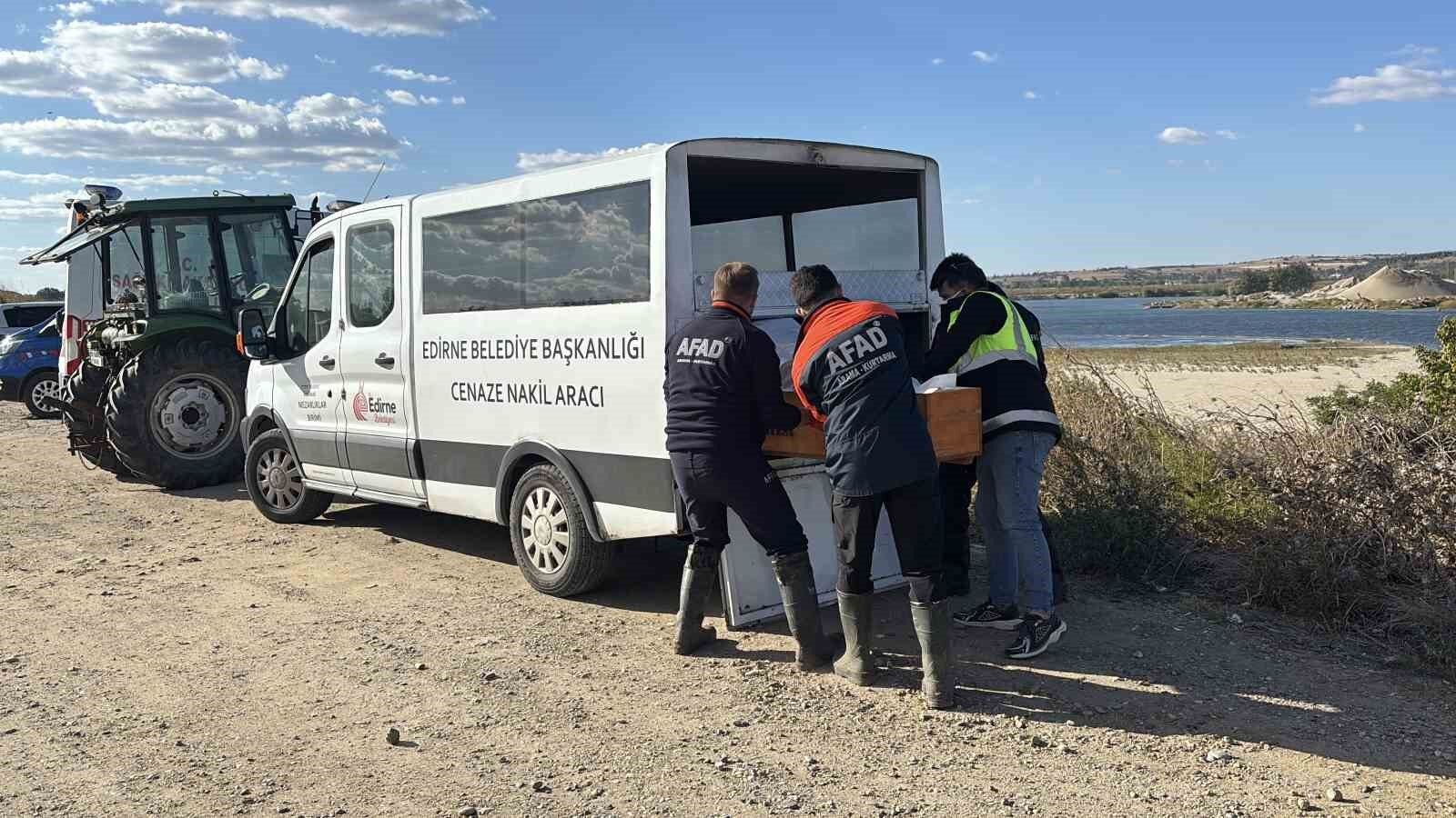 Erkek Cesedi Bulundu, Ekipler Olay Yerine Sevk Edildi (1)