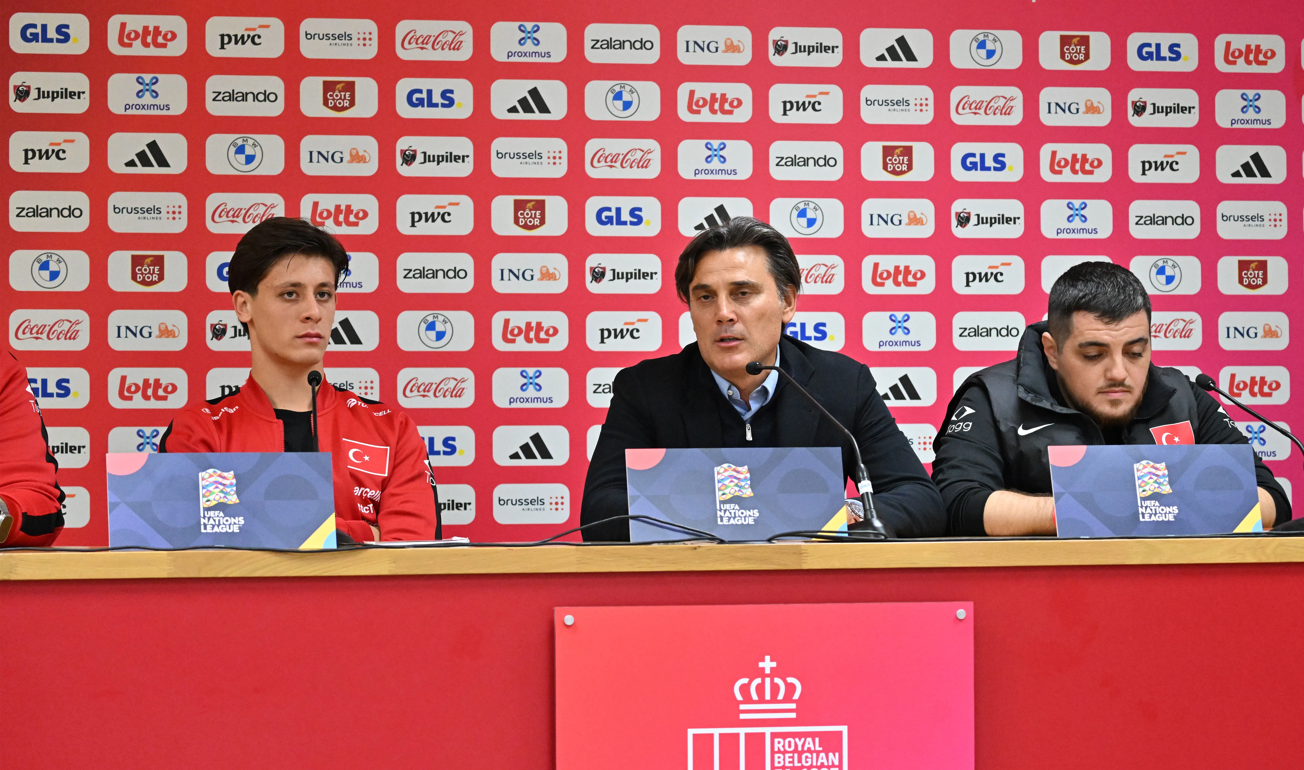Montella Istifa Edecek Mi (3)