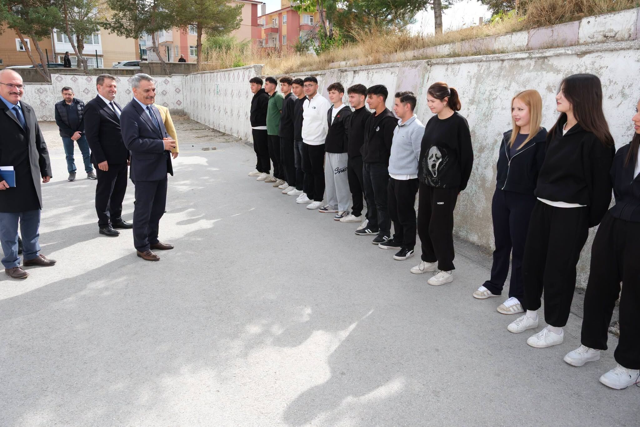 Yozgat Valisi Mehmet Ali Özkan öğrencilerle buluştu