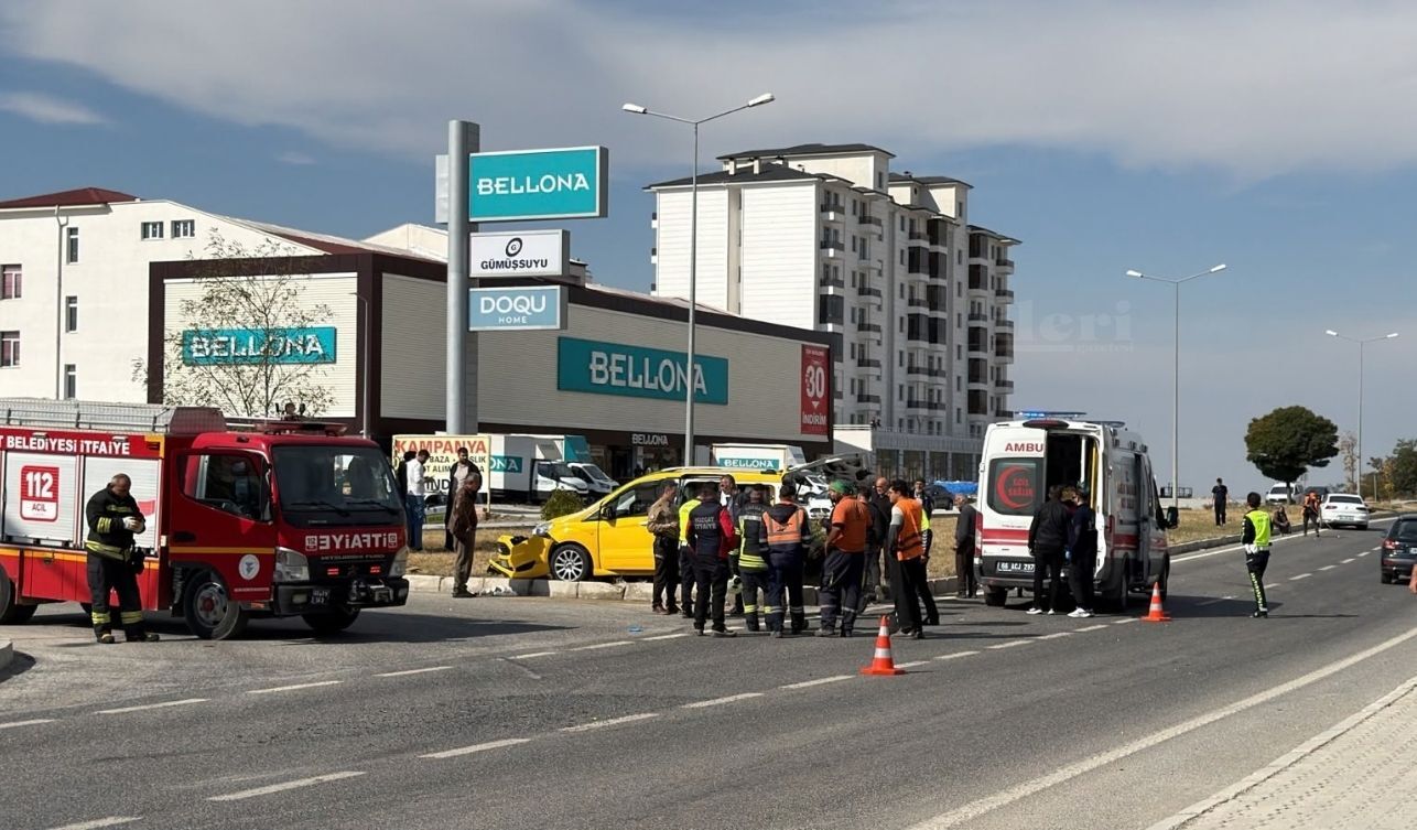 Yozgat Kavşak Kaza (1)-1