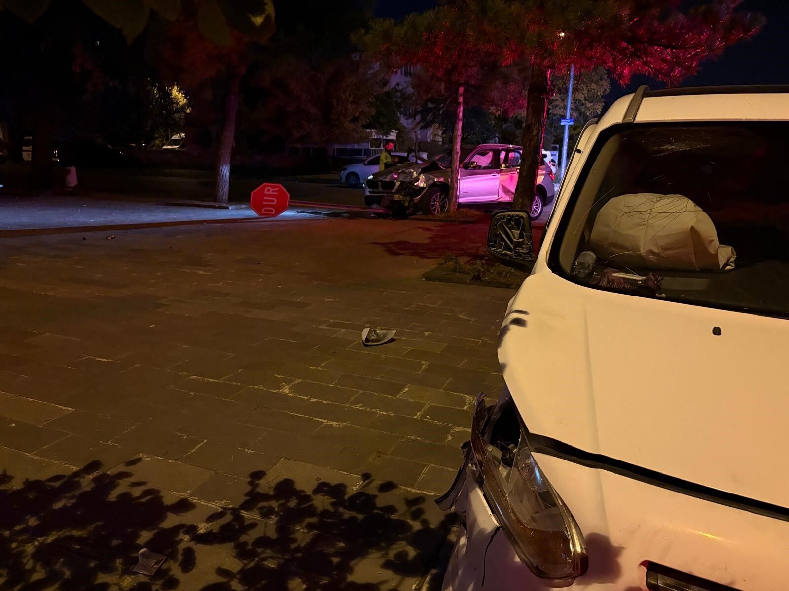 Hafif Ticari Araç Ile Suv Tarzı Aracın Çarpışması Sonucu (2)