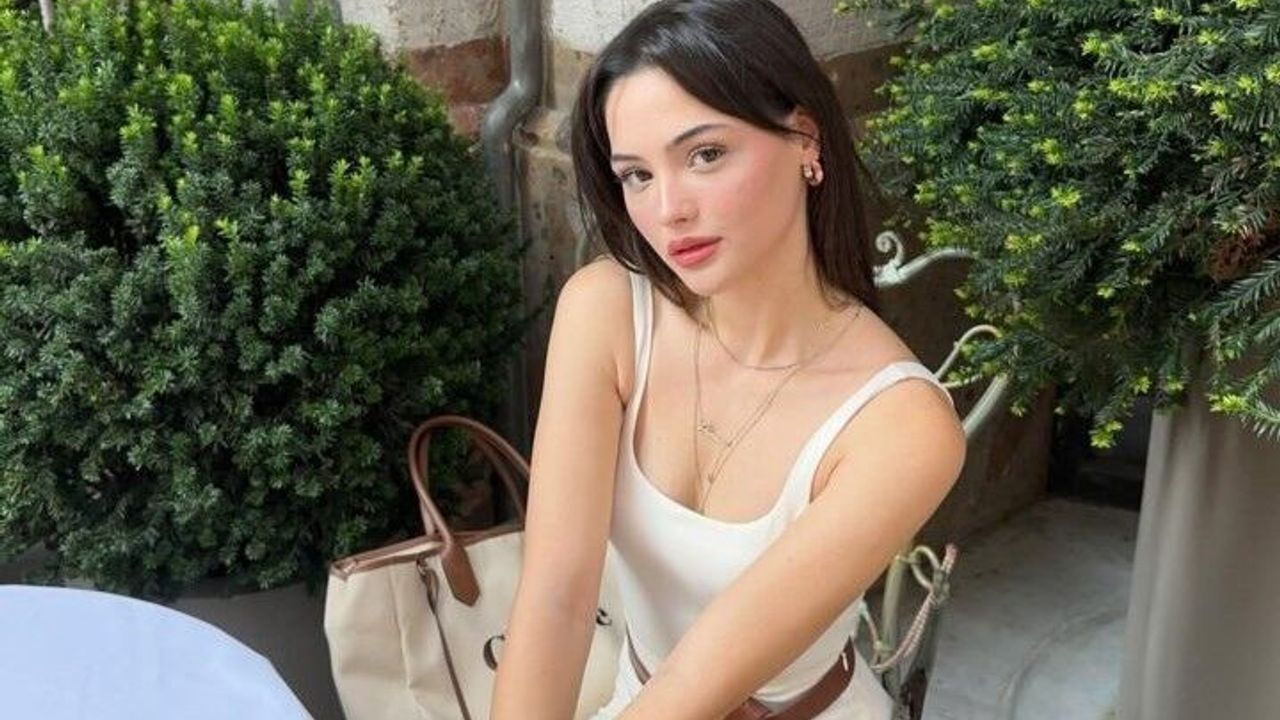 Derya Pınar Ak (5)