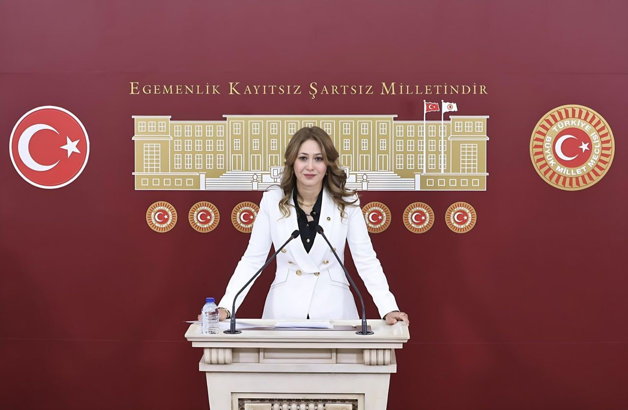 Zuhal Karakoç Dora (4)