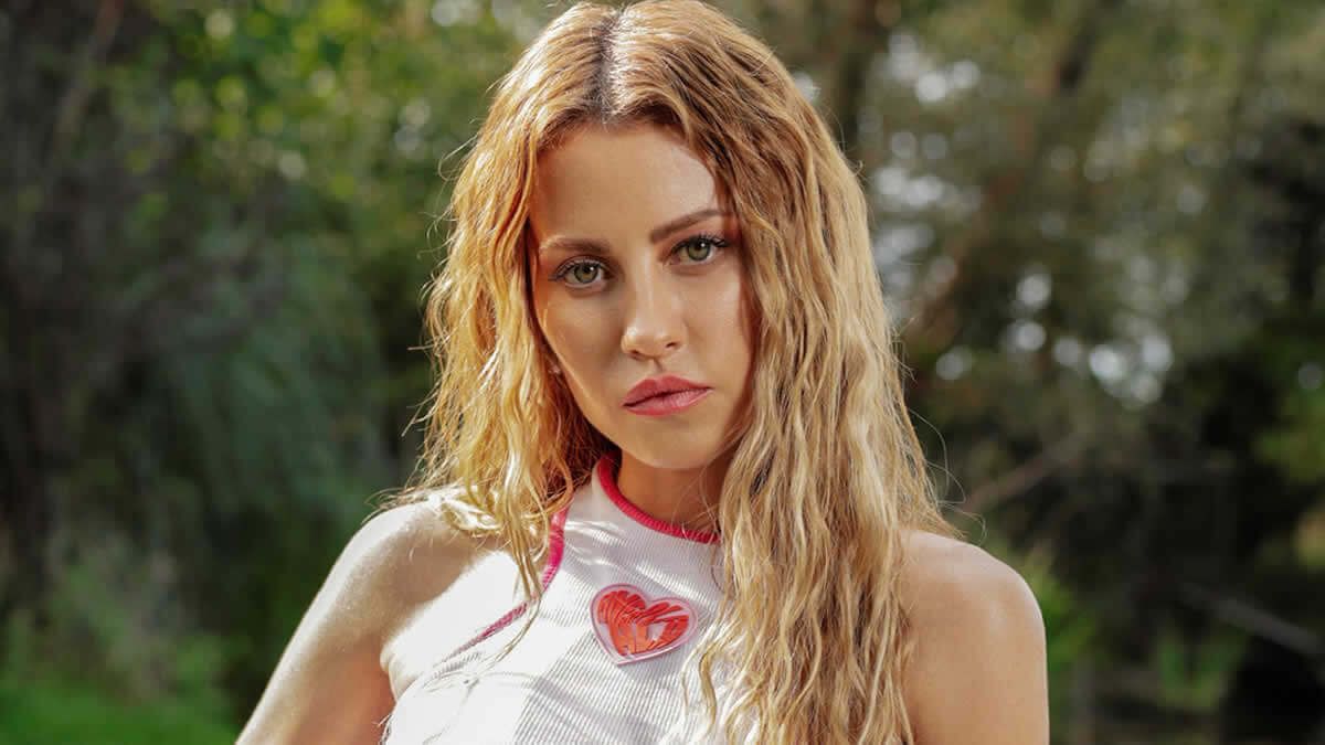 Derya Uluğ (5)