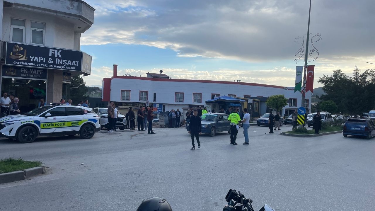Otomobilin Çarptığı Kadın Ağır Yaralandı! (1)