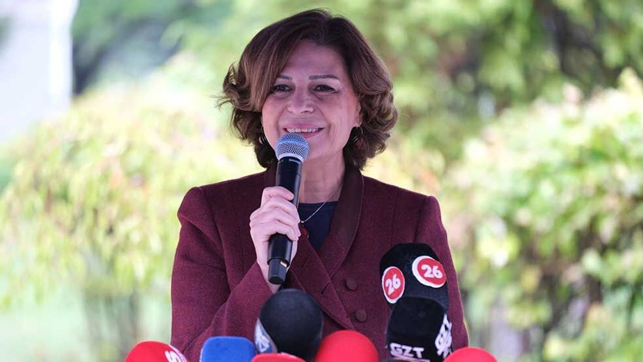 Ayşe Ünlüce (2)