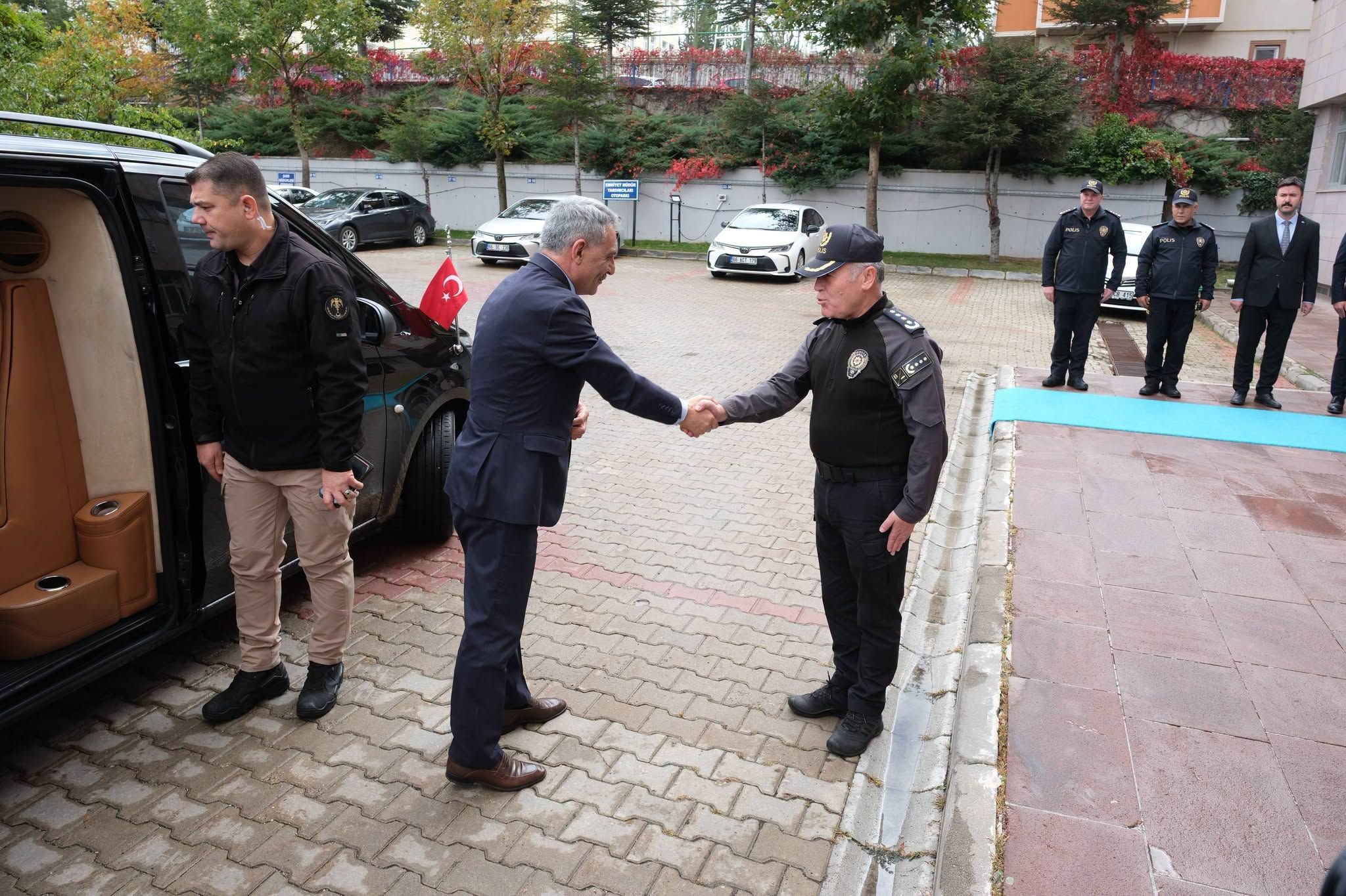 Emniyet Ve Jandarma Personeline Ziyaret1