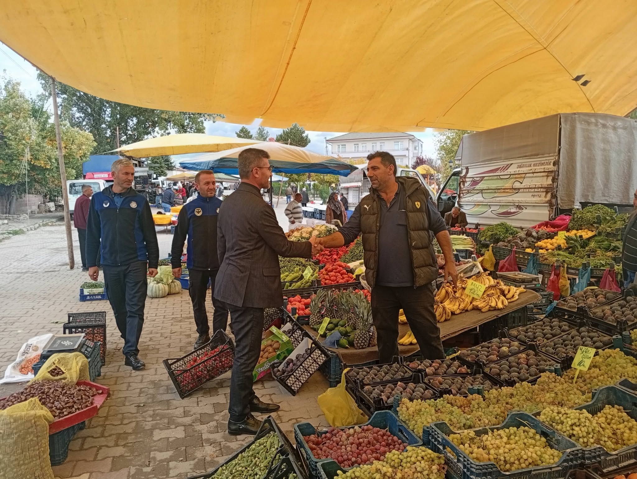 Esnafın Taleplerini Dinledi