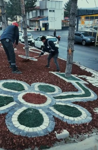 Yol Ve Üstyapı Çalışmaları Sürüyor3