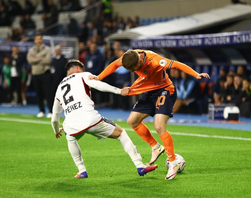 Trendyol Süper Lig Başakşehir 2 Gaziantep Fk 1 (2)